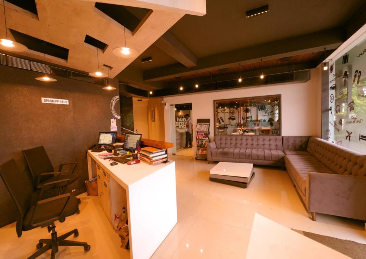 Withinn Hotel - Kannur Airport Экстерьер фото