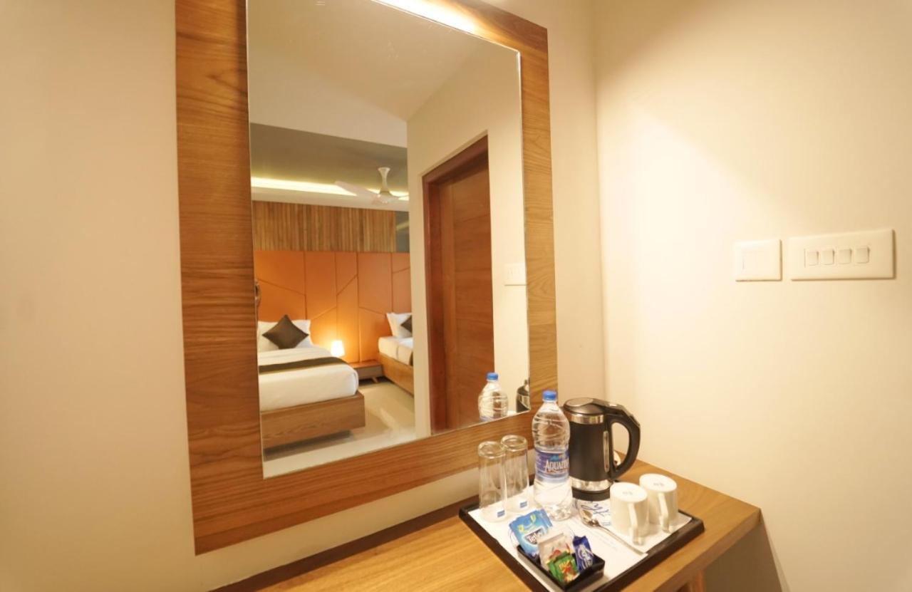 Withinn Hotel - Kannur Airport Экстерьер фото